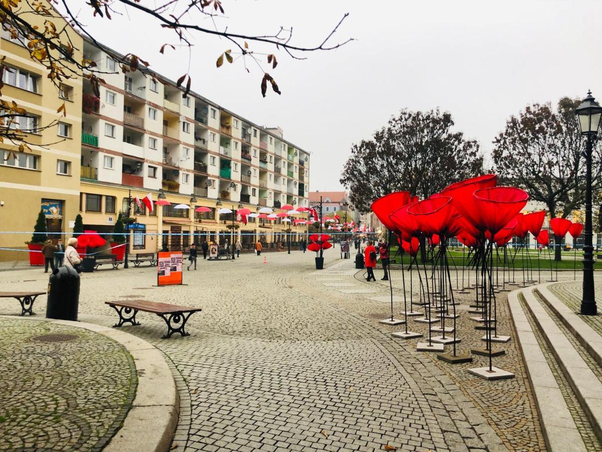 Apartament Delux 2 Legnica ul. Kominka 16 Apartment Bagian luar foto